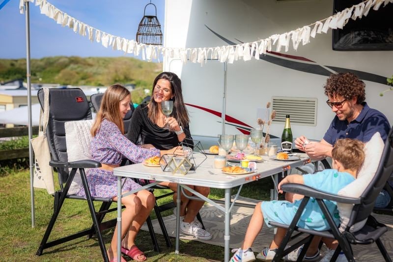 Camping in Noordwijk hinter den D&uuml;nen mit der Familie